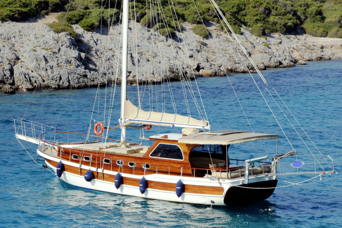 bateau en bois de 2 cabines a vendre Turquie