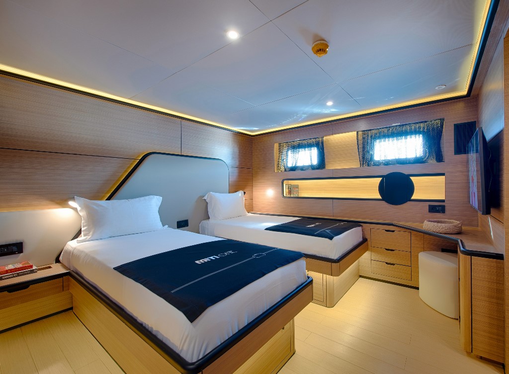 Luxury Sailing Yacht for Rent