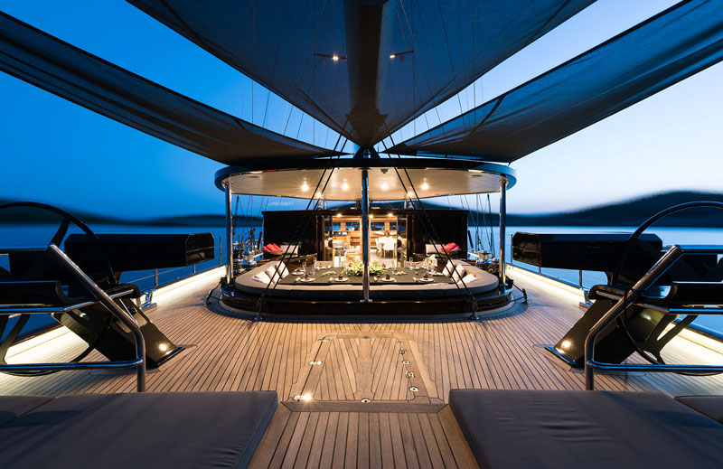 renting luxury sailing yacht rox star