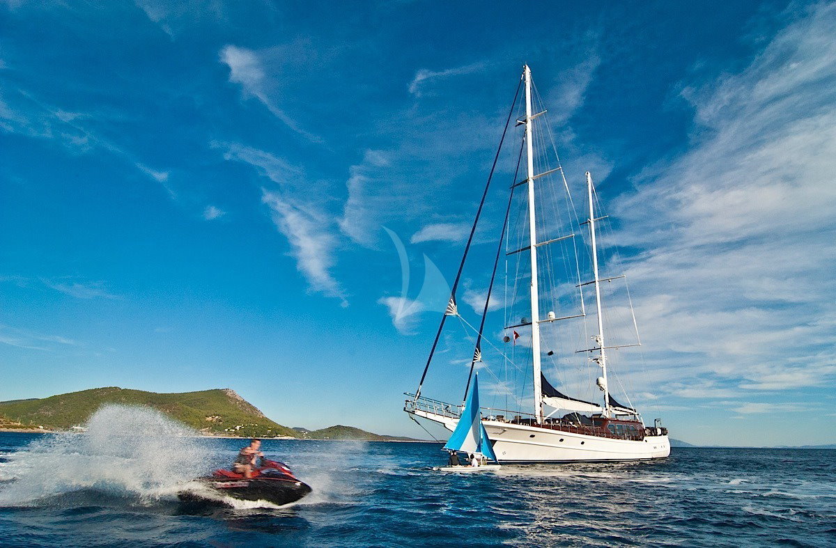 5 cabin luxury steel yacht for sale Turkey