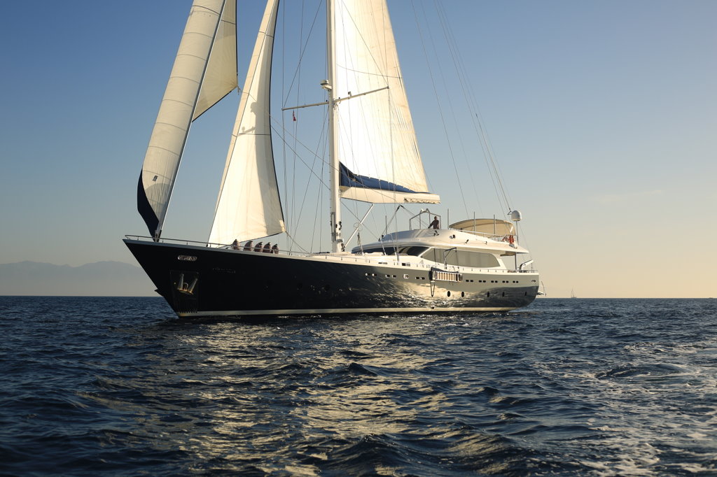 Luxury sailing yacht For Rent Marmaris