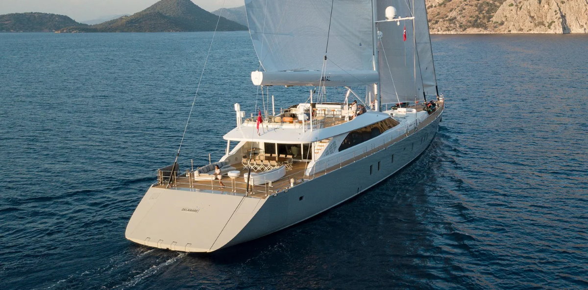 Yacht a la voile deluxe a vendre