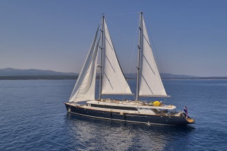Yacht a la Voile Dalmatino